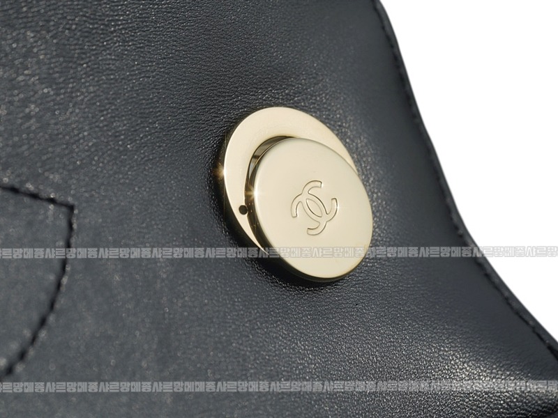 샤넬트렌디CC탑핸들플립백 20260130-165914-017루.jpg