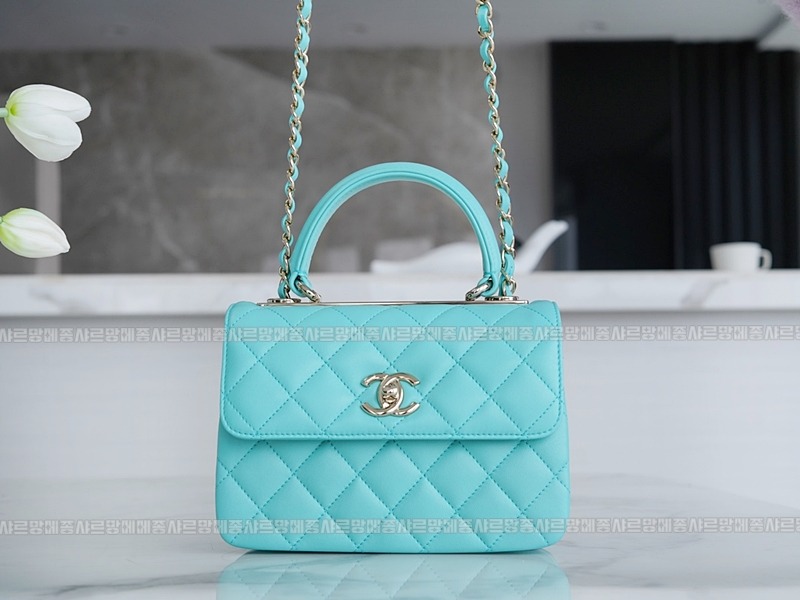 샤넬트렌디CC탑핸들플립백 20260130-170456-010루.jpg