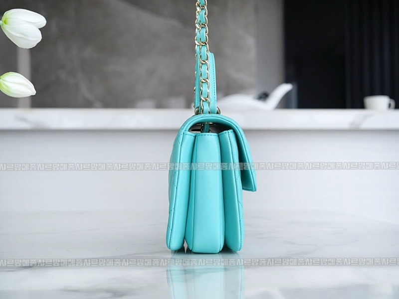 샤넬트렌디CC탑핸들플립백 20260130-170456-012루.jpg