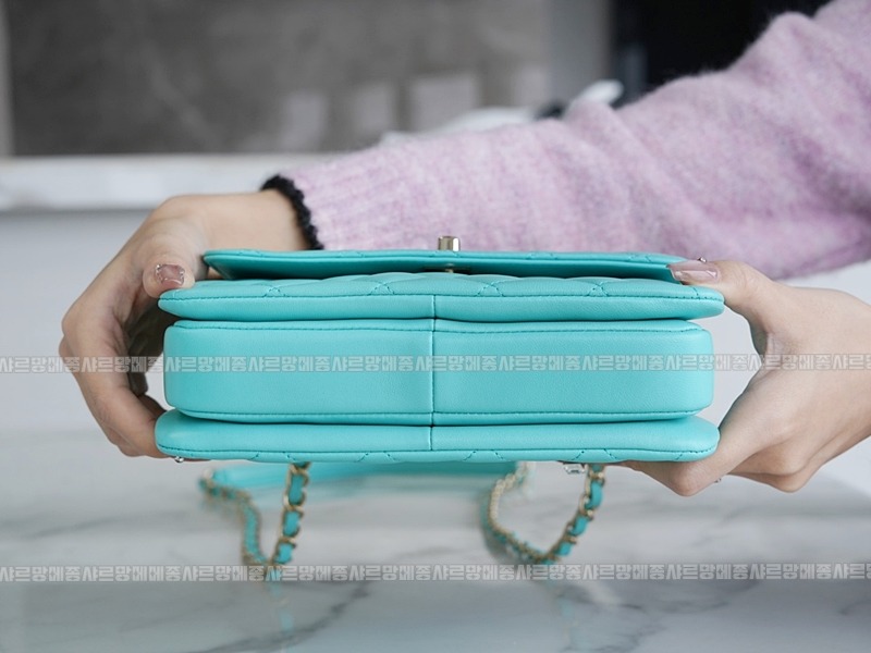 샤넬트렌디CC탑핸들플립백 20260130-170456-014루.jpg