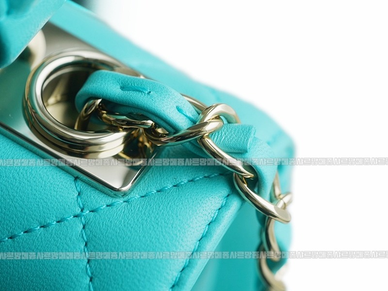 샤넬트렌디CC탑핸들플립백 20260130-170457-020루.jpg