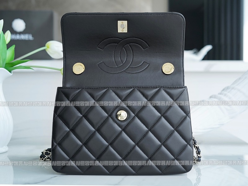 샤넬트렌디CC탑핸들플립백 wsxc1769854048045_1루.jpg