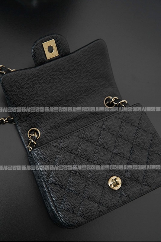 샤넬클래식플랩미니스퀘어백 20260131-120518-025루.jpg