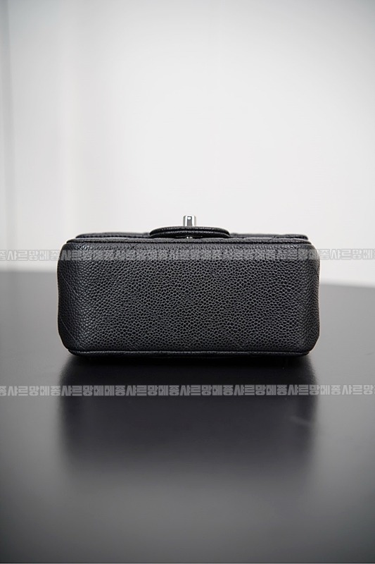 샤넬쁘띠삭플랩백 20260131-122029-018루.jpg