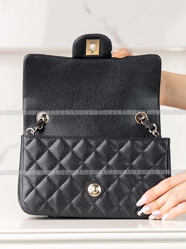 샤넬클래식플랩백미니 20260131-145649-014루.jpg