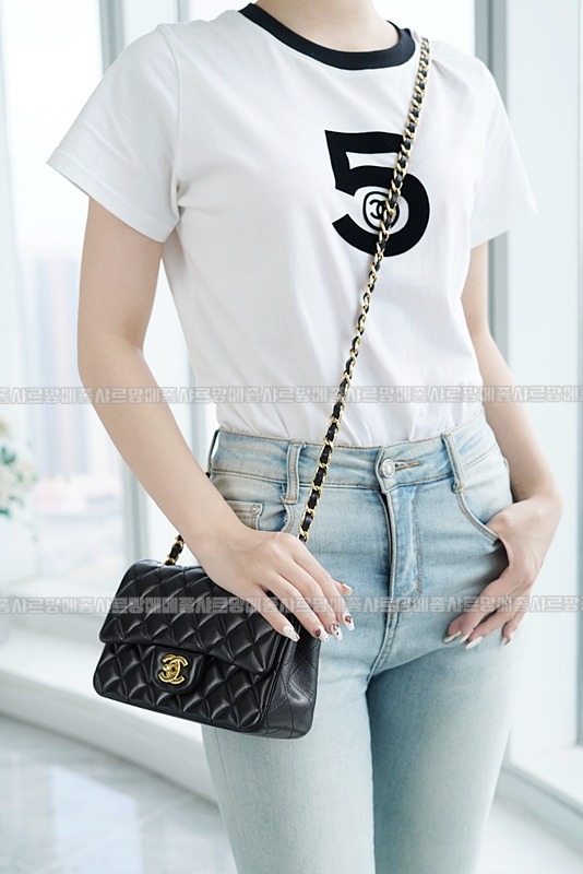 샤넬클래식미니플랩백금장20260201-101138-001루.jpg