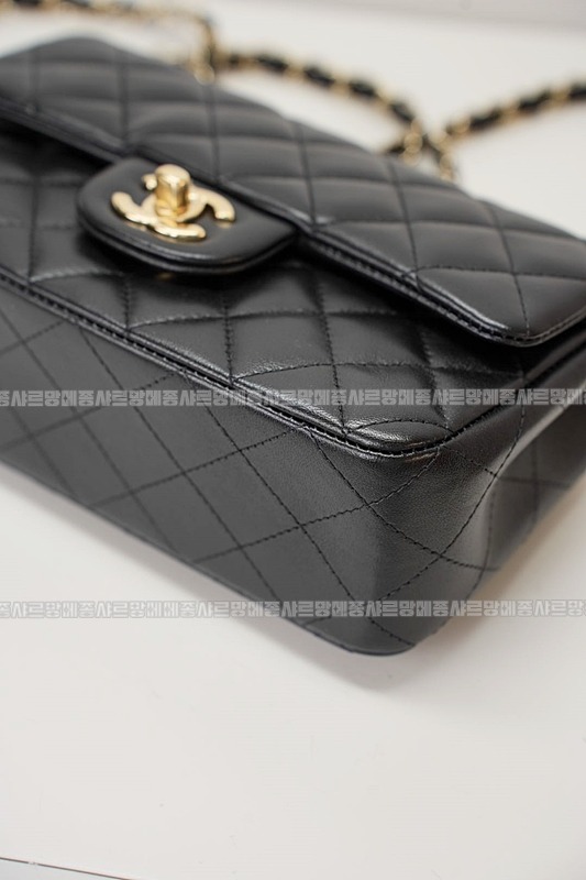 샤넬클래식미니플랩백금장20260201-101140-013루.jpg