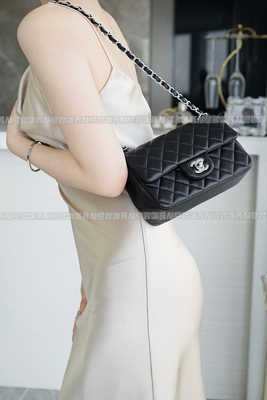 샤넬클래식미니플랩백은장식20260201-102834-003루.jpg