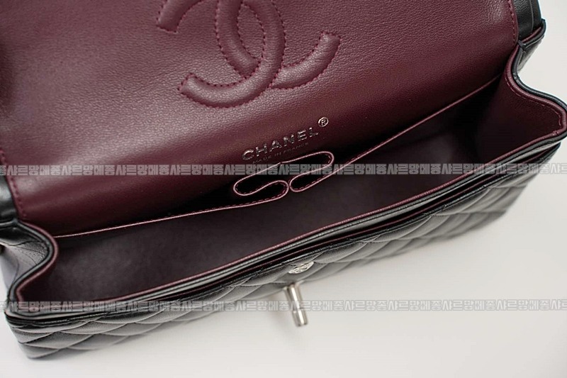 샤넬클래식미듐플랩백불랙은장 20260201-104332-039루.jpg