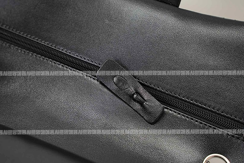 샤넬클래식미듐플랩백불랙은장 20260201-104333-045루.jpg