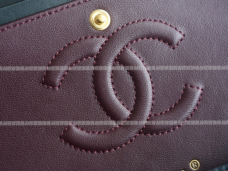 샤넬클래식미듐플랩백불랙금장 20260201-105723-023루.jpg