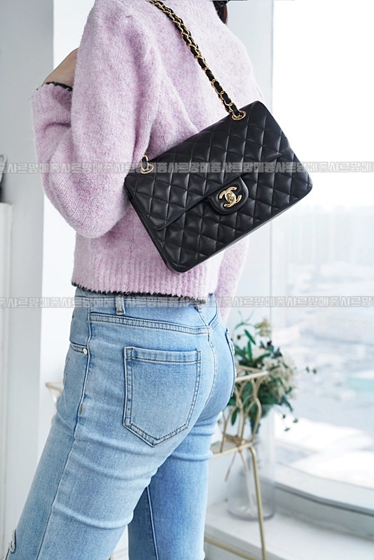 샤넬클래식미니듐플랩백불랙금장 20260201-111936-001루.jpg