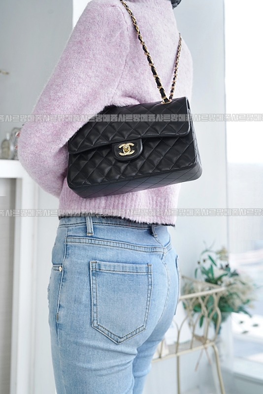 샤넬클래식미니듐플랩백불랙금장 20260201-111936-002루.jpg