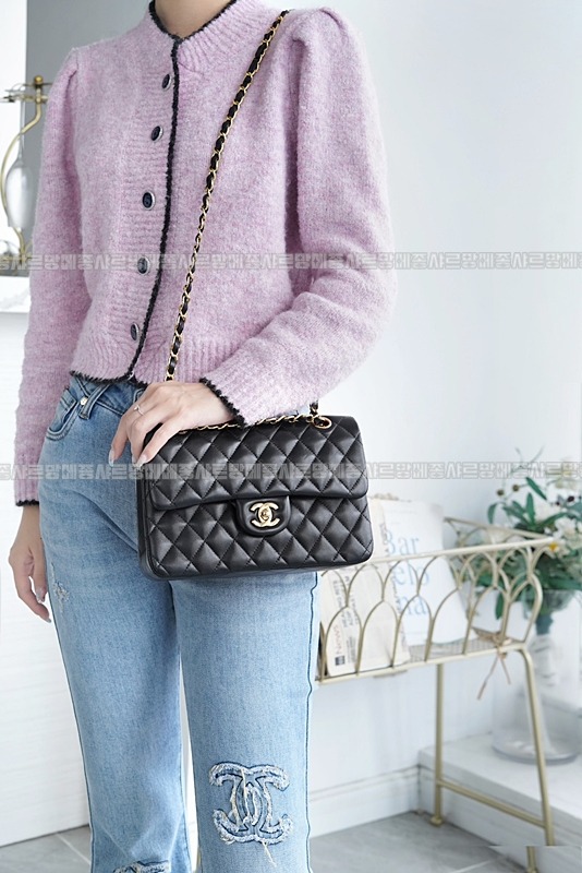 샤넬클래식미니듐플랩백불랙금장 20260201-111936-004루.jpg