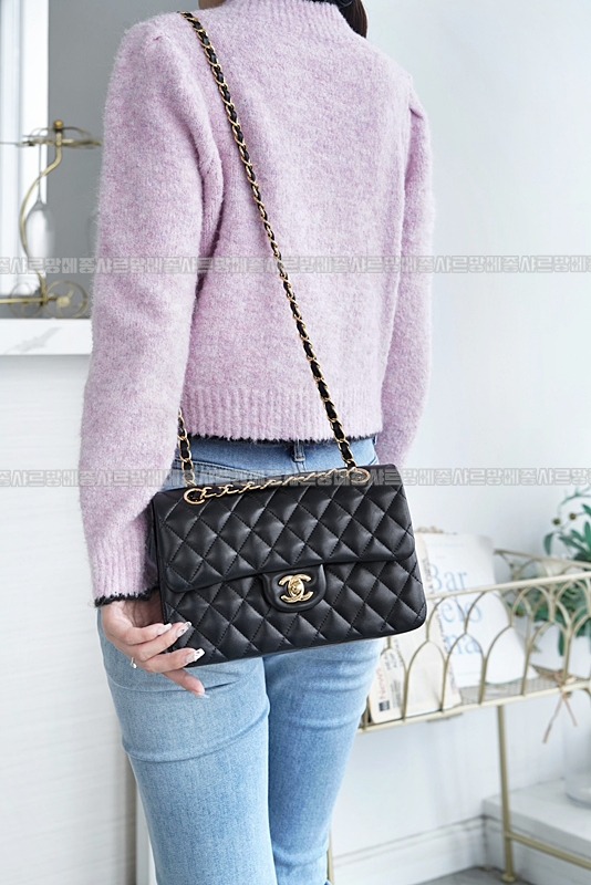 샤넬클래식미니듐플랩백불랙금장 20260201-111936-005루.jpg