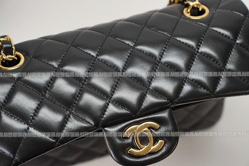 샤넬클래식미니듐플랩백불랙금장 20260201-111938-017루.jpg