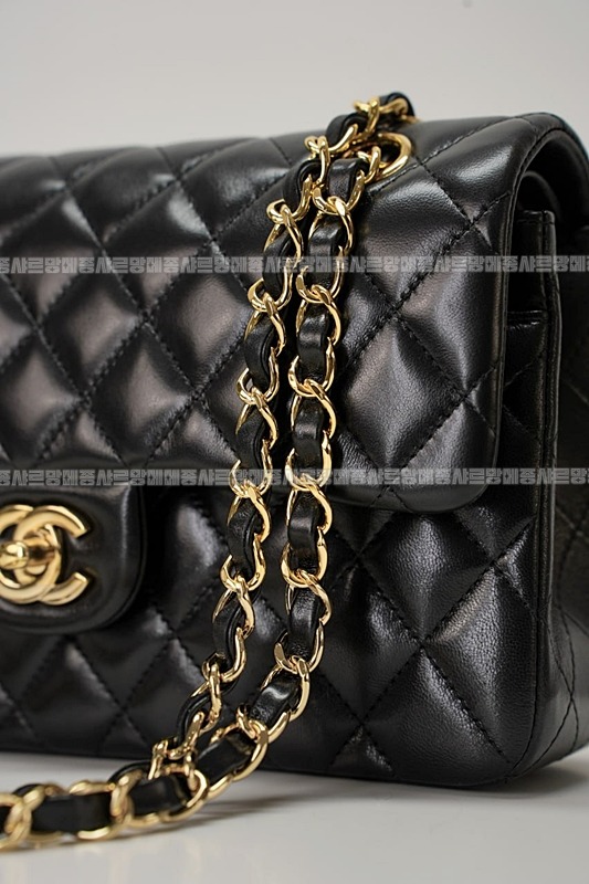 샤넬클래식미니듐플랩백불랙금장 20260201-111939-026루.jpg