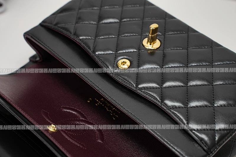 샤넬클래식미니듐플랩백불랙금장 20260201-111940-034루.jpg