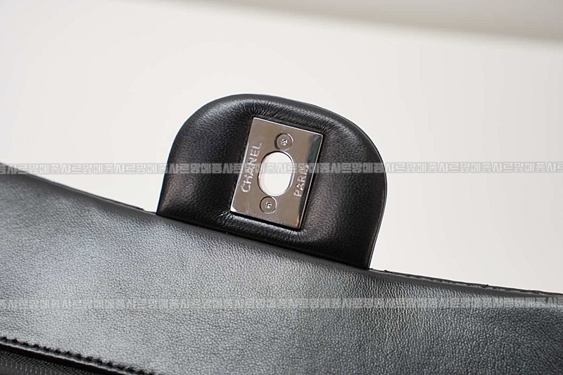 샤넬클래식미니듐플랩백불랙은장 20260201-112714-038루.jpg