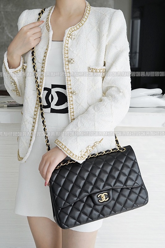 샤넬클래식플랩백점보블랙금장 20260201-115657-001루.jpg