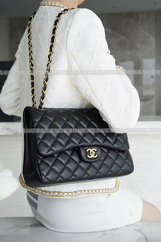 샤넬클래식플랩백점보블랙금장 20260201-115658-008루.jpg