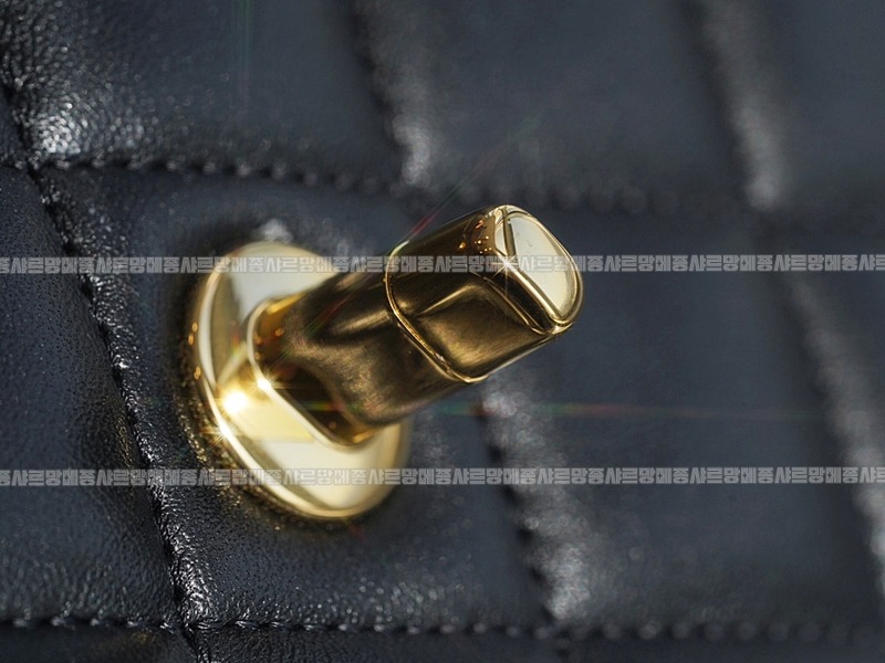 샤넬클래식플랩백점보블랙금장 20260201-115700-022루.jpg