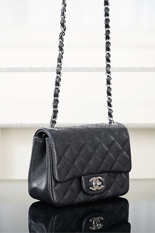 샤넬클래식플랩백쁘띠삭 20260201-132325-013루.jpg