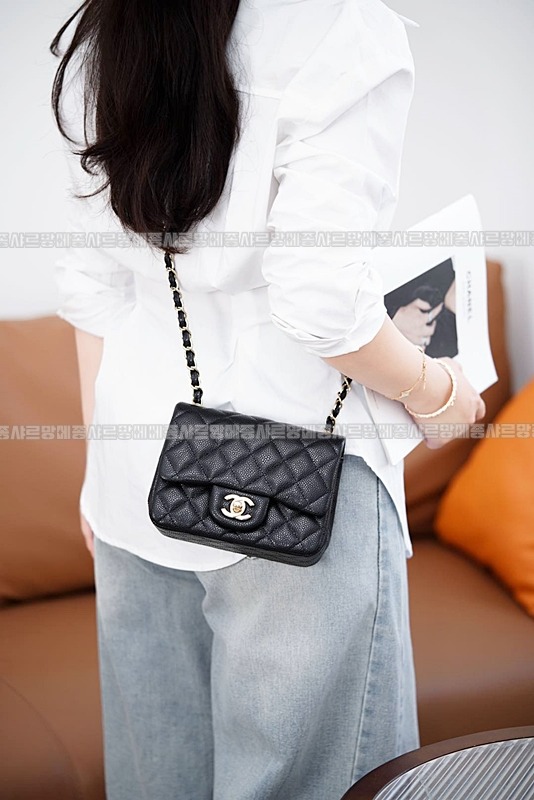 샤넬클래식플랩백쁘띠삭블랙금장 20260201-133143-005루.jpg