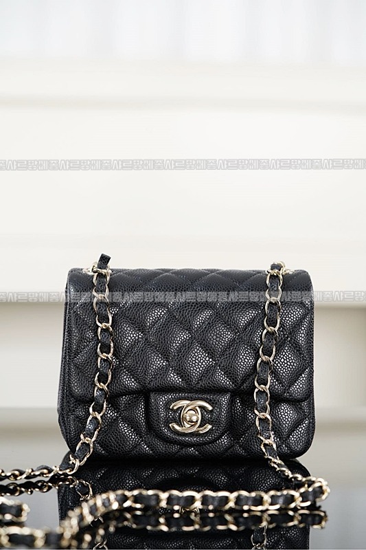 샤넬클래식플랩백쁘띠삭블랙금장 20260201-133143-010루.jpg