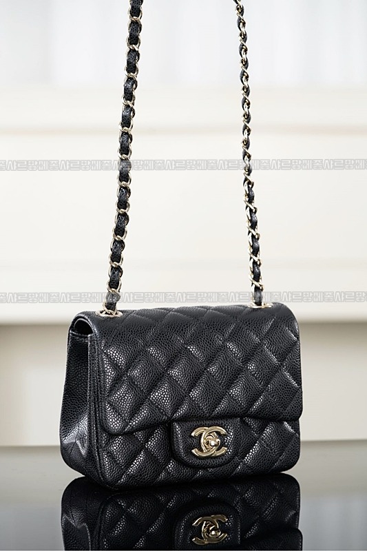 샤넬클래식플랩백쁘띠삭블랙금장 20260201-133144-012루.jpg
