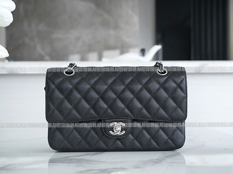 샤넬클래식미디움플랩백블랙은장 20260201-135845-012루.jpg