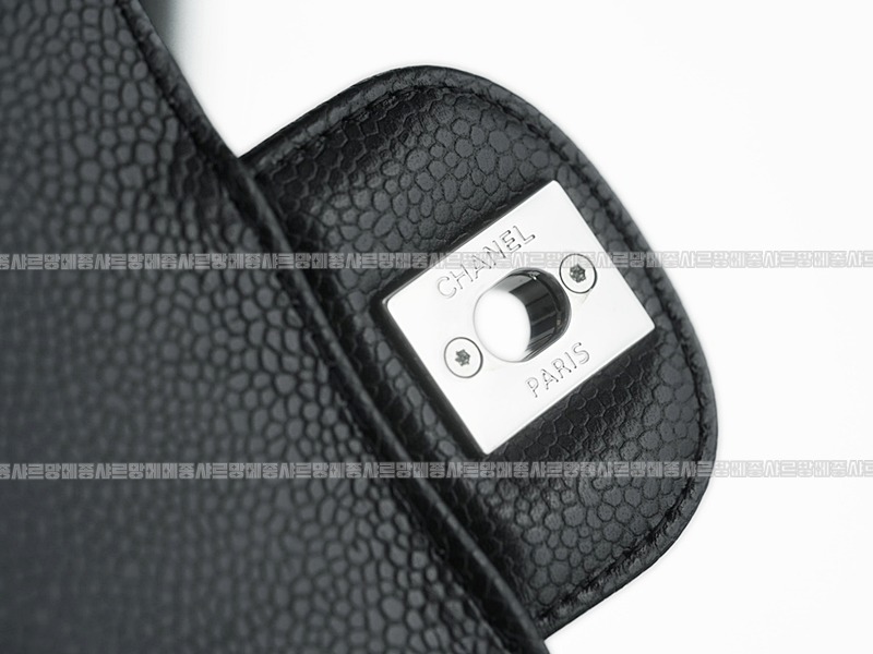 샤넬클래식미디움플랩백블랙은장 20260201-135847-023루.jpg