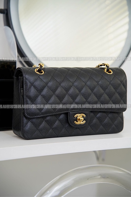 샤넬클래식미디움플랩백블랙금장 20260201-140409-011루.jpg