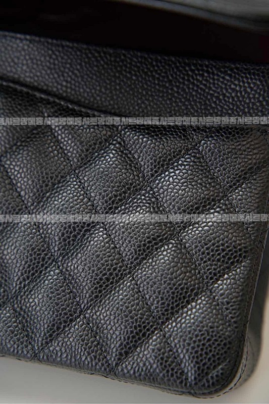 샤넬클래식미디움플랩백블랙금장 20260201-140410-020루.jpg