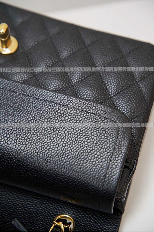 샤넬클래식미디움플랩백블랙금장 20260201-140411-025루.jpg