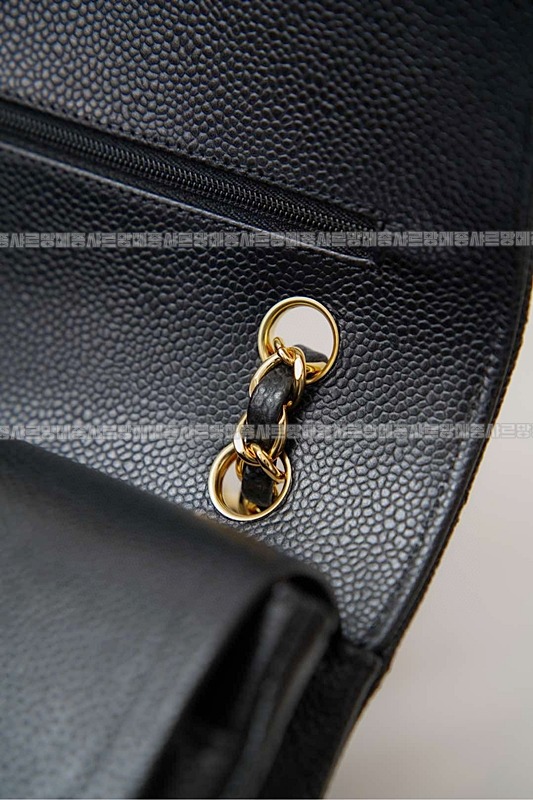 샤넬클래식미디움플랩백블랙금장 20260201-140411-029루.jpg