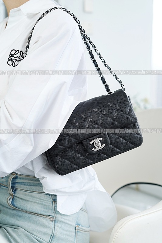 샤넬클래식미니플랩백블랙은장 20260201-144520-002루.jpg