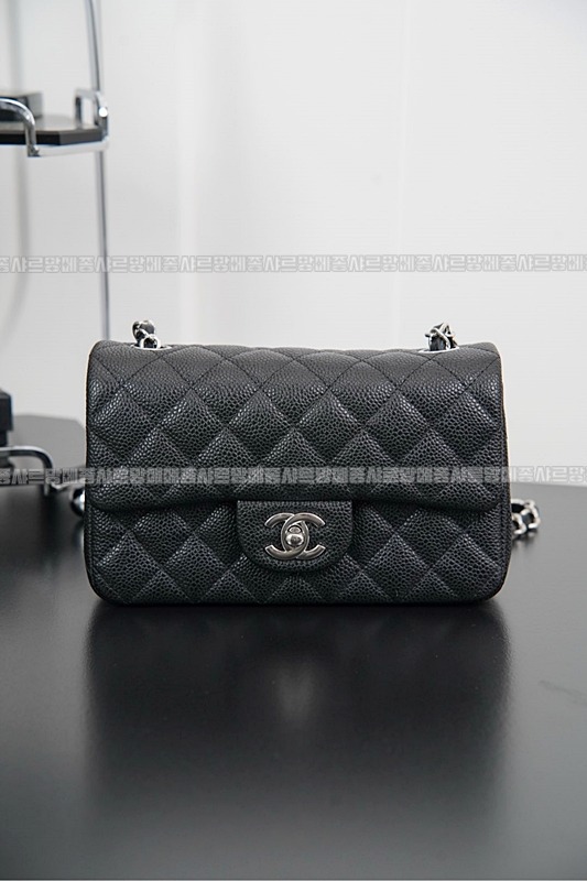 샤넬클래식미니플랩백블랙은장 20260201-144521-010루.jpg