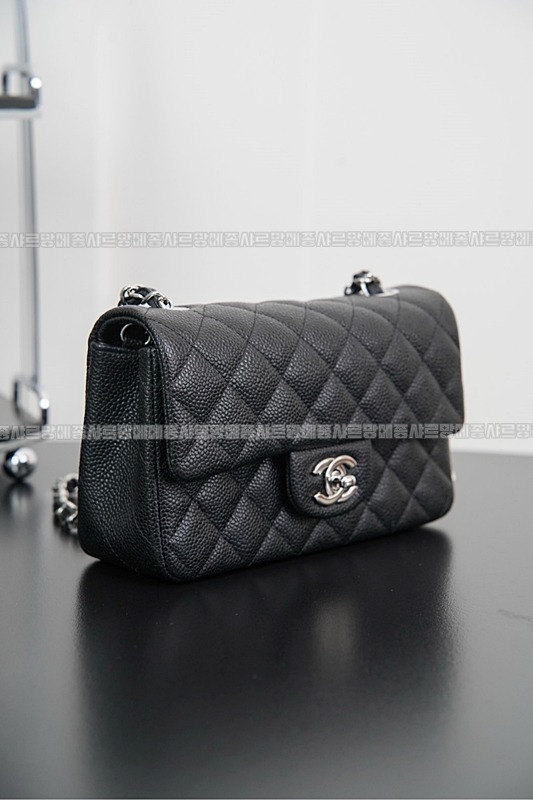샤넬클래식미니플랩백블랙은장 20260201-144521-012루.jpg