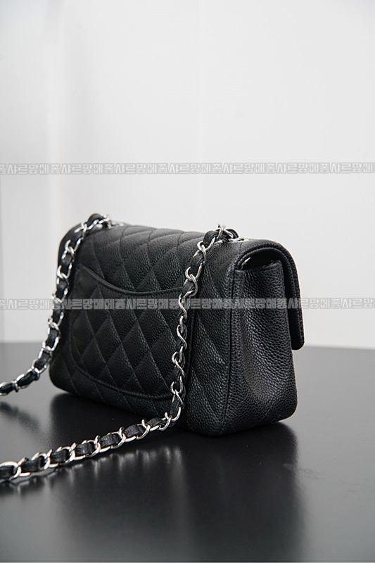 샤넬클래식미니플랩백블랙은장 20260201-144521-015루.jpg