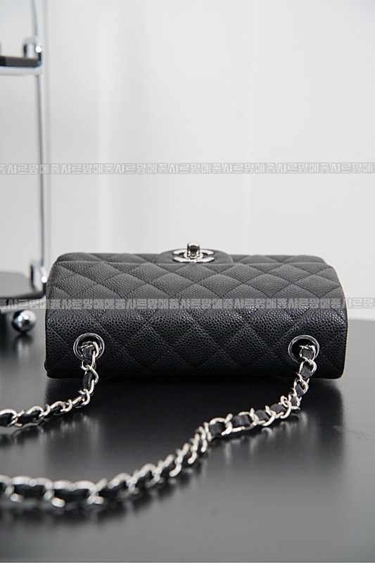 샤넬클래식미니플랩백블랙은장 20260201-144522-017루.jpg