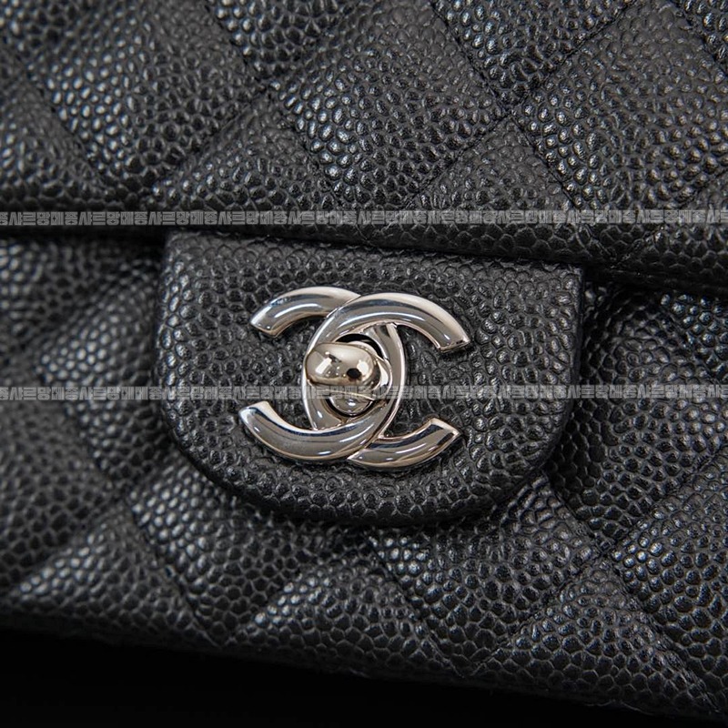 샤넬클래식미니플랩백블랙은장 20260201-144522-019루.jpg