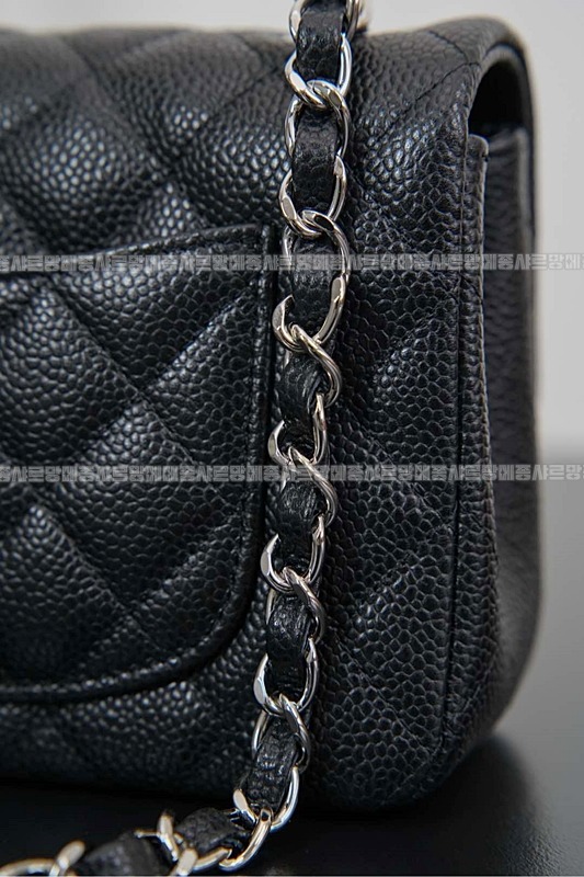 샤넬클래식미니플랩백블랙은장 20260201-144522-024루.jpg