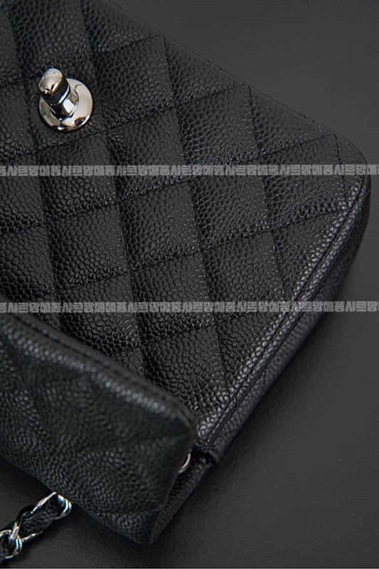 샤넬클래식미니플랩백블랙은장 20260201-144523-031루.jpg