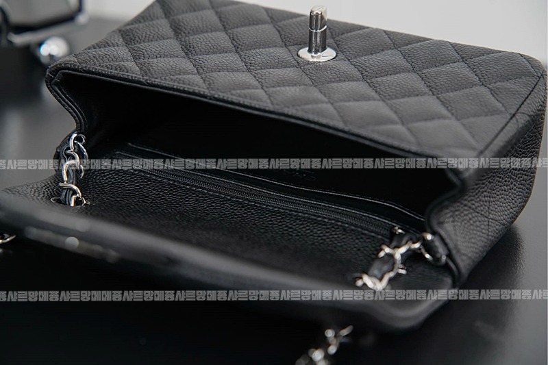 샤넬클래식미니플랩백블랙은장 20260201-144524-037루.jpg