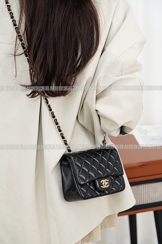 샤넬클래식미니플랩백블랙은장 20260201-161600-008루.jpg