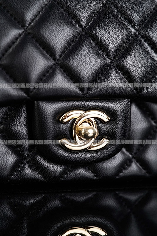 샤넬클래식미니플랩백블랙은장 20260201-161602-025루.jpg