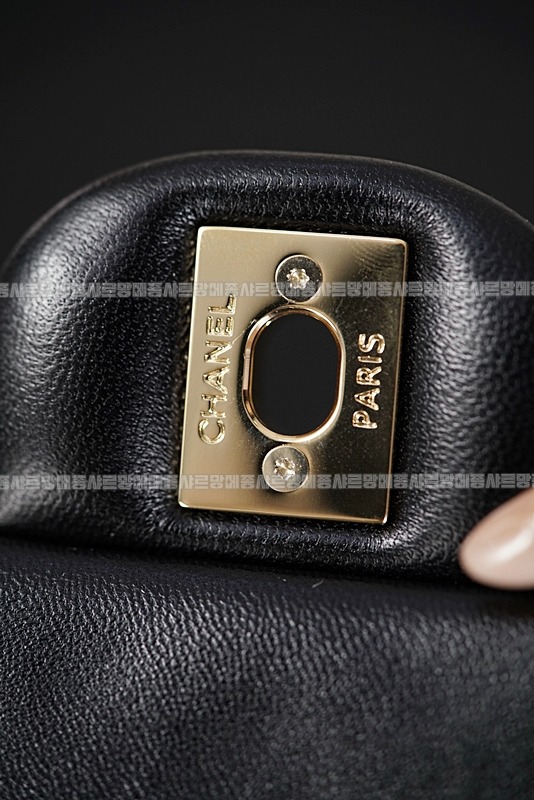 샤넬클래식미니플랩백블랙은장 20260201-161603-029루.jpg