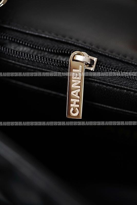 샤넬클래식미니플랩백블랙은장 20260201-161603-030루.jpg