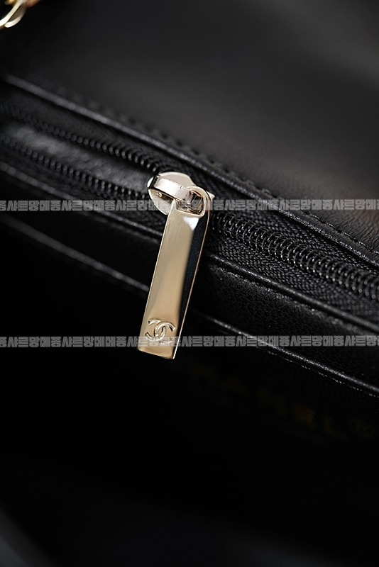 샤넬클래식미니플랩백블랙은장 20260201-161604-031루.jpg